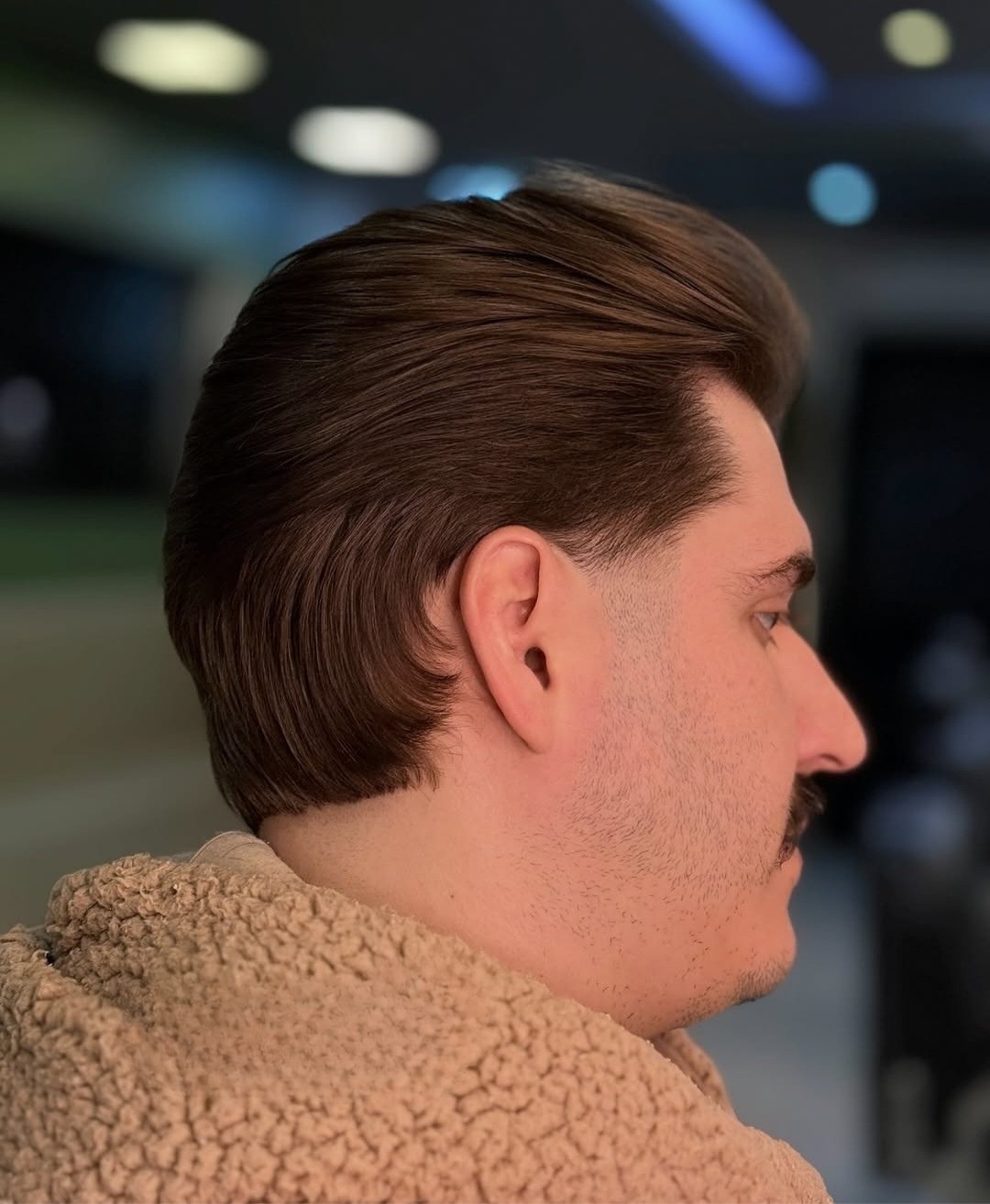 Corte clássico penteado para trás — Barbearia Espaço W Santo André